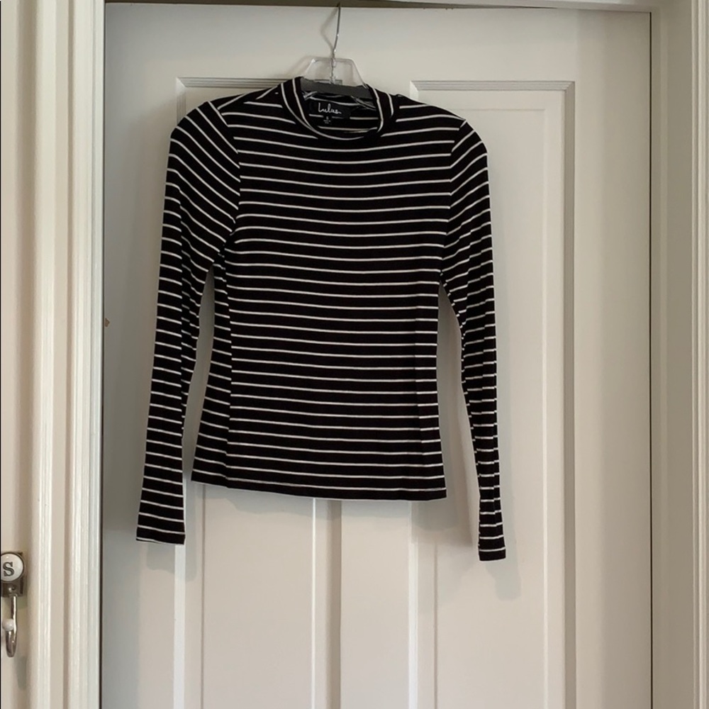 Lulu black and white stripe shirt